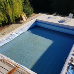 Accessoires et Produits d'Entretien : Maintenez votre Piscine dans un État Impeccable Creteil